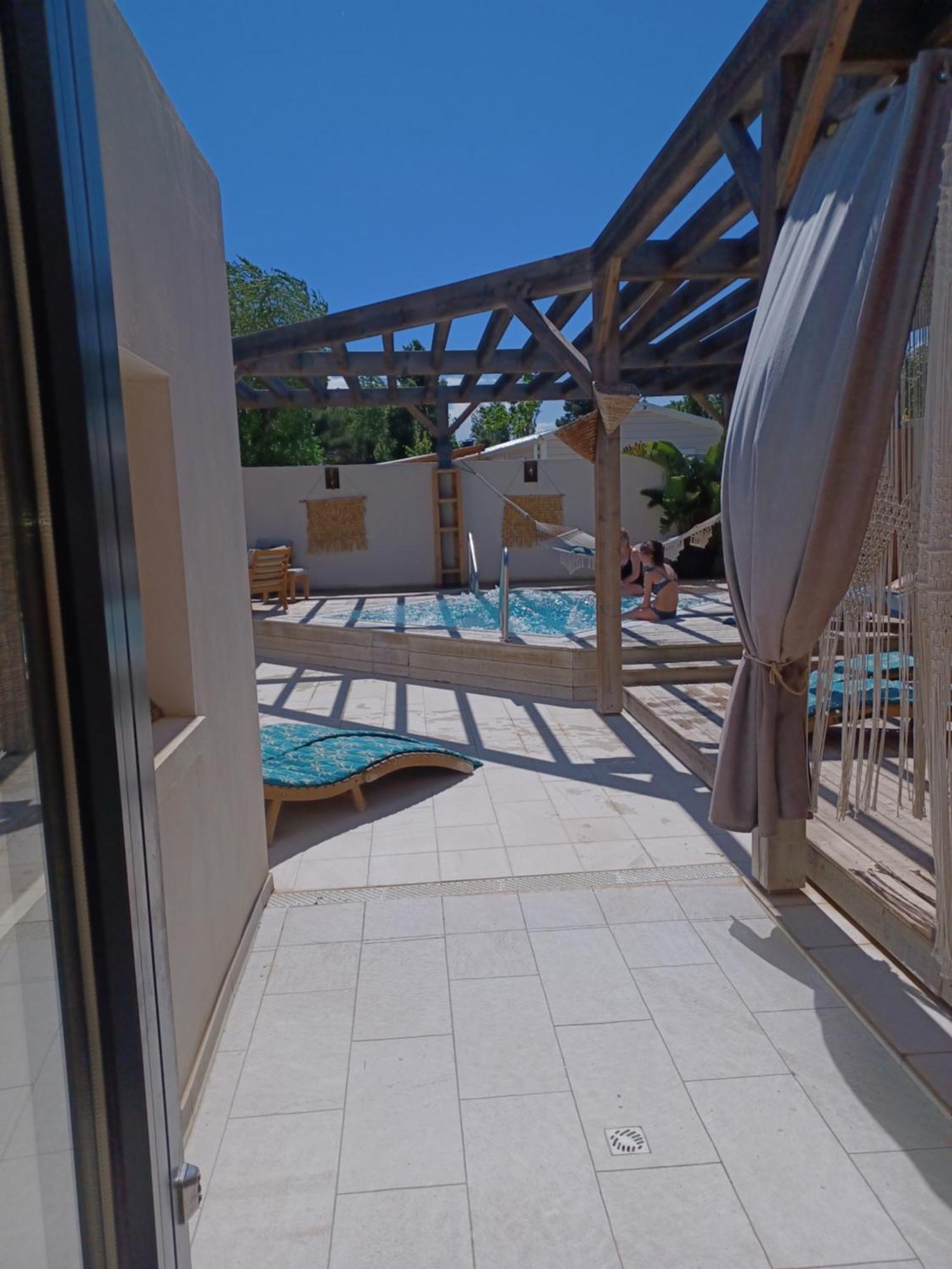 Mobil-Home Pour 6 Personnes Narbonne Ngoại thất bức ảnh